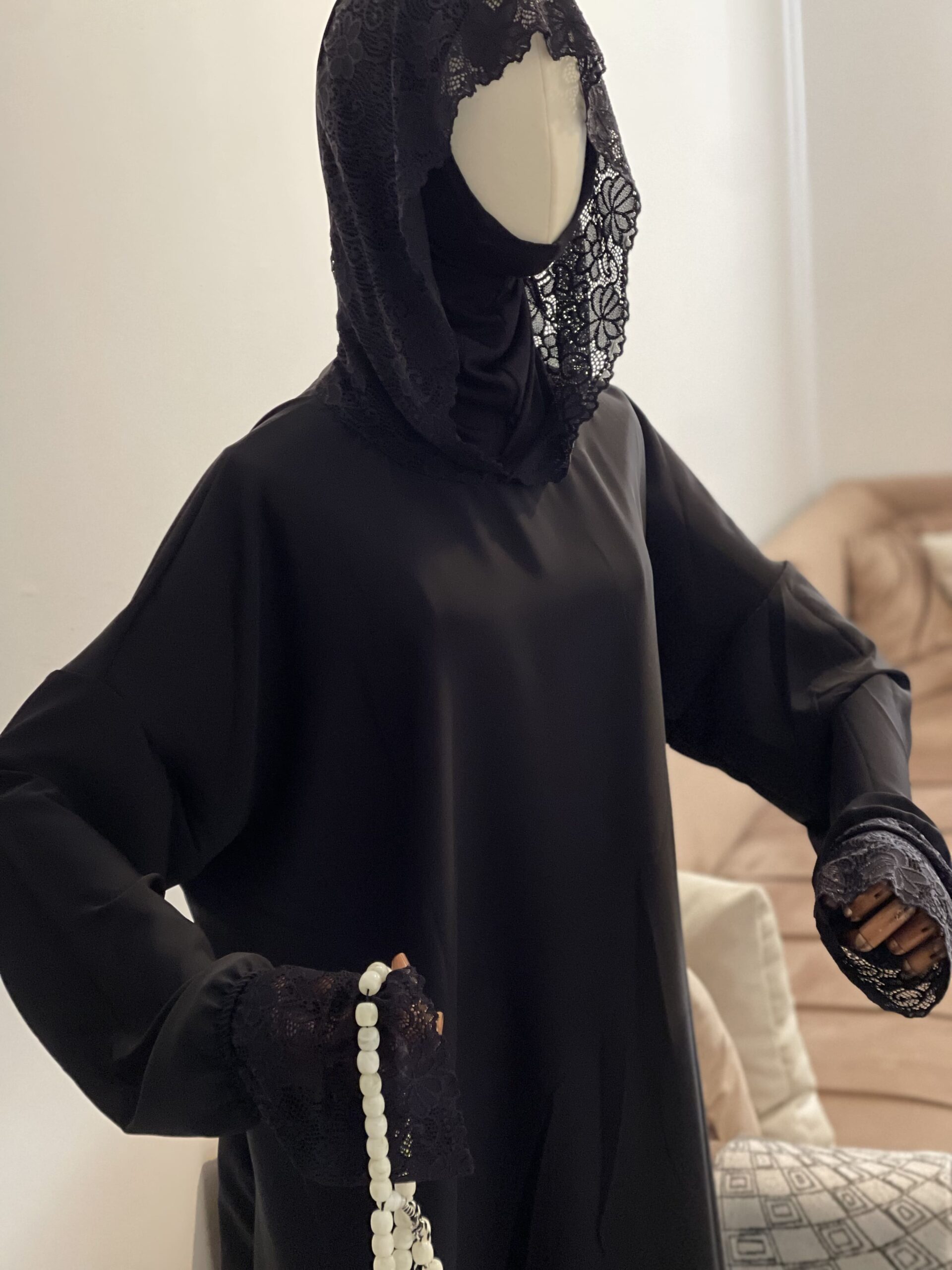ABAYA SALAT